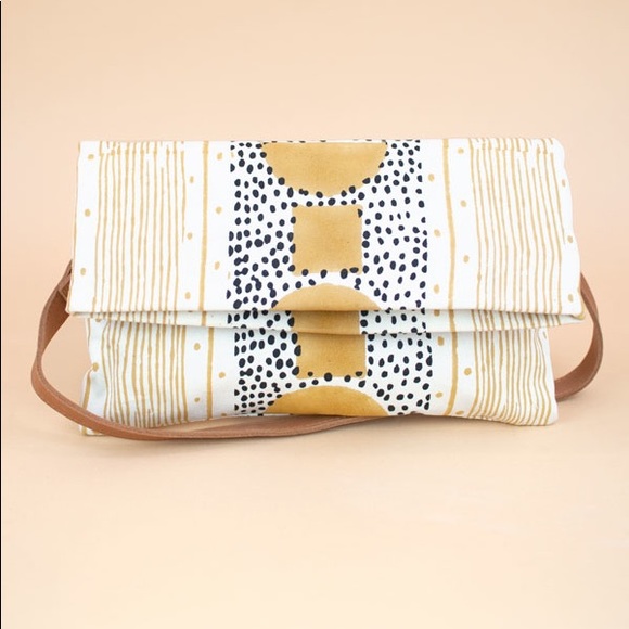 Sseko Handbags - Sseko Foldover Crossbody Clutch in Solstice